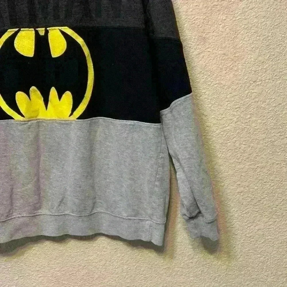 Batman crewneck sweatshirt sz kids XL superhero back to school fall winter - Picture 5 of 6